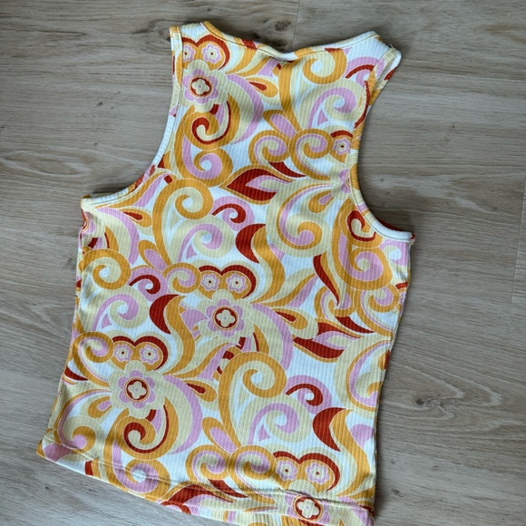 Vintage floral cutout tank - Picture 2 of 3